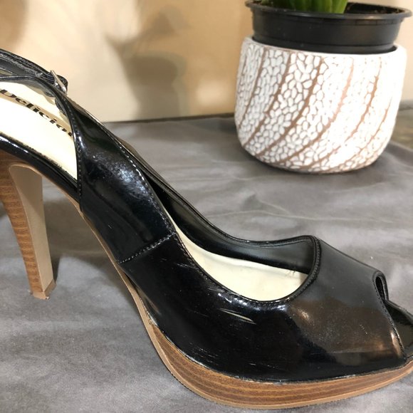 Black Patent Peep Toe Pumps - Picture 6 of 7